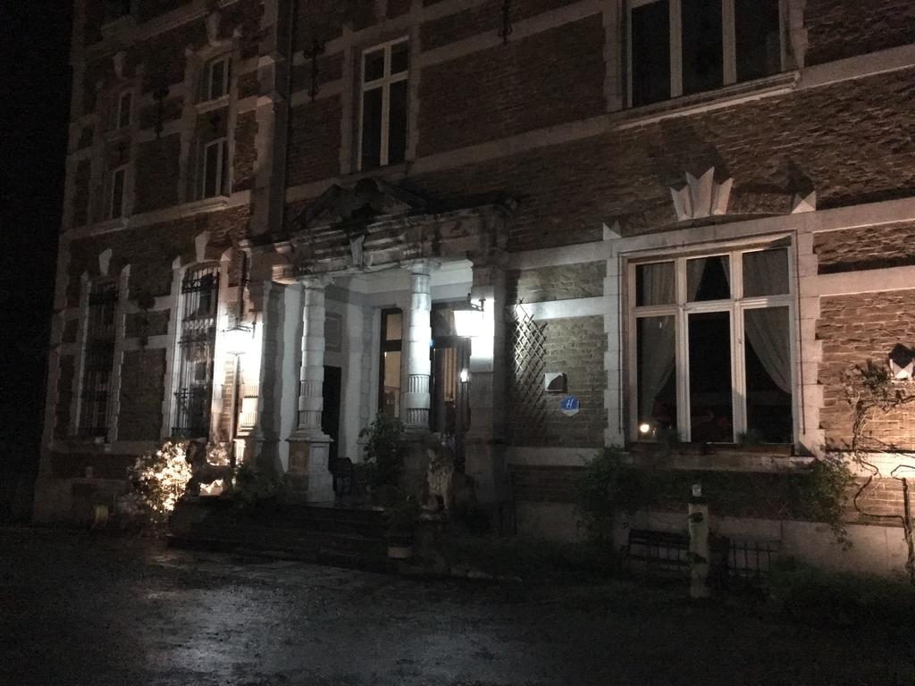 Chateau Bleu Hotel Trooz Buitenkant foto
